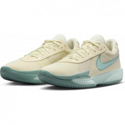 Chaussures de basketball Nike GT Cut Academy pour homme (FB2599-102, lait de coco/minéral/marron clair/jade glacé)