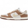 Nike Dunk Low Retro PRM, chaussures de basket-ball pour hommes, Sail Fossil Med Curry