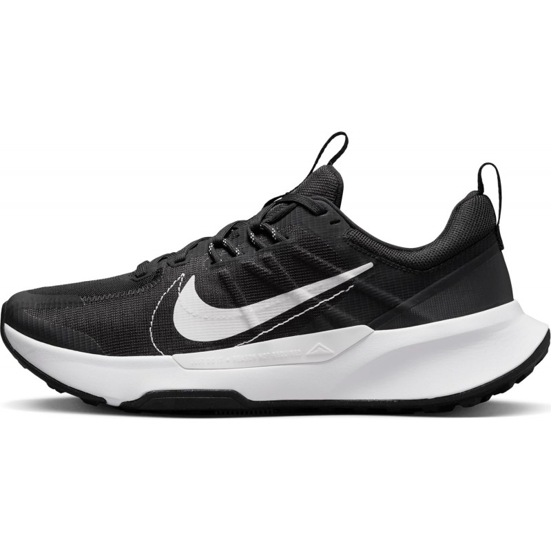 Baskets basses Nike pour hommes, noir et blanc