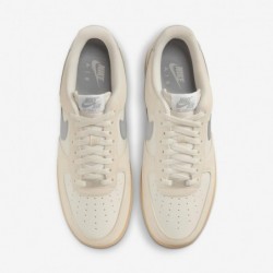 Chaussures Nike Air Force 1 '07 LV8 pour homme (FQ8714-002, Phantom/Gum Yellow/Summit White/Light Smoke Grey)