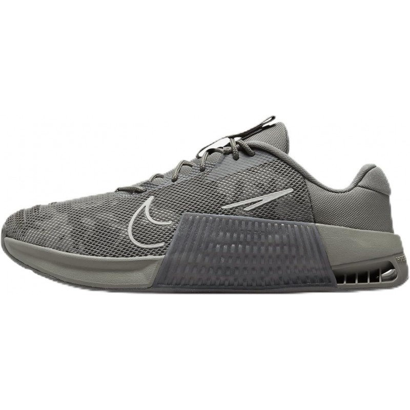 Chaussures d'entraînement Nike Metcon 9 AMP pour homme (DZ2616-008, Stuc foncé/Étain plat/Fantôme/Os clair)