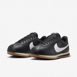 Chaussures Nike Cortez pour homme (DM4044-002, noir/gomme marron moyen)