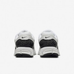 Nike Zoom Vomero 5 Homme (FB9149-101, Blanc/Teinte Platine/Platine Métallique/Noir)